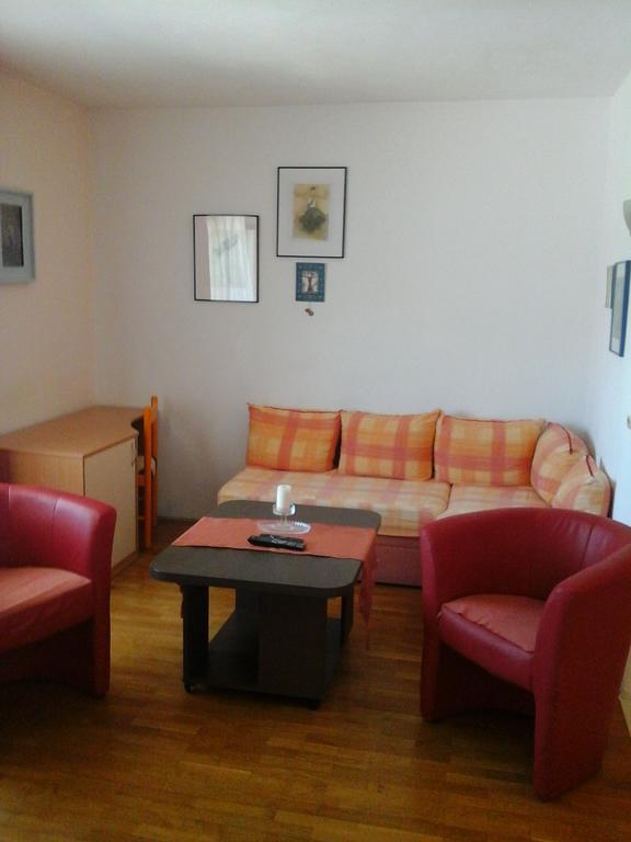 Apartments Tomovic Lumbarda Exterior foto